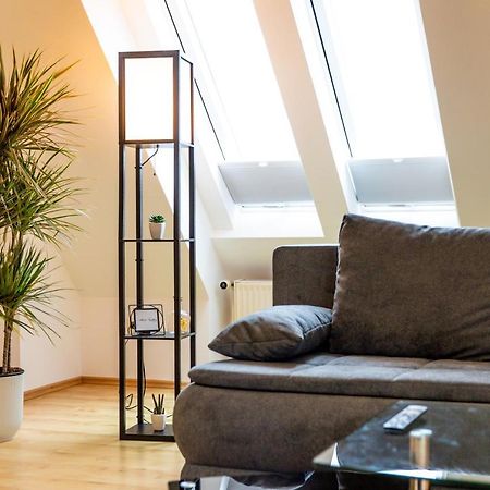 Moderne Dachgeschosswohnung - Parkplatz - Netflix Coburg Zewnętrze zdjęcie