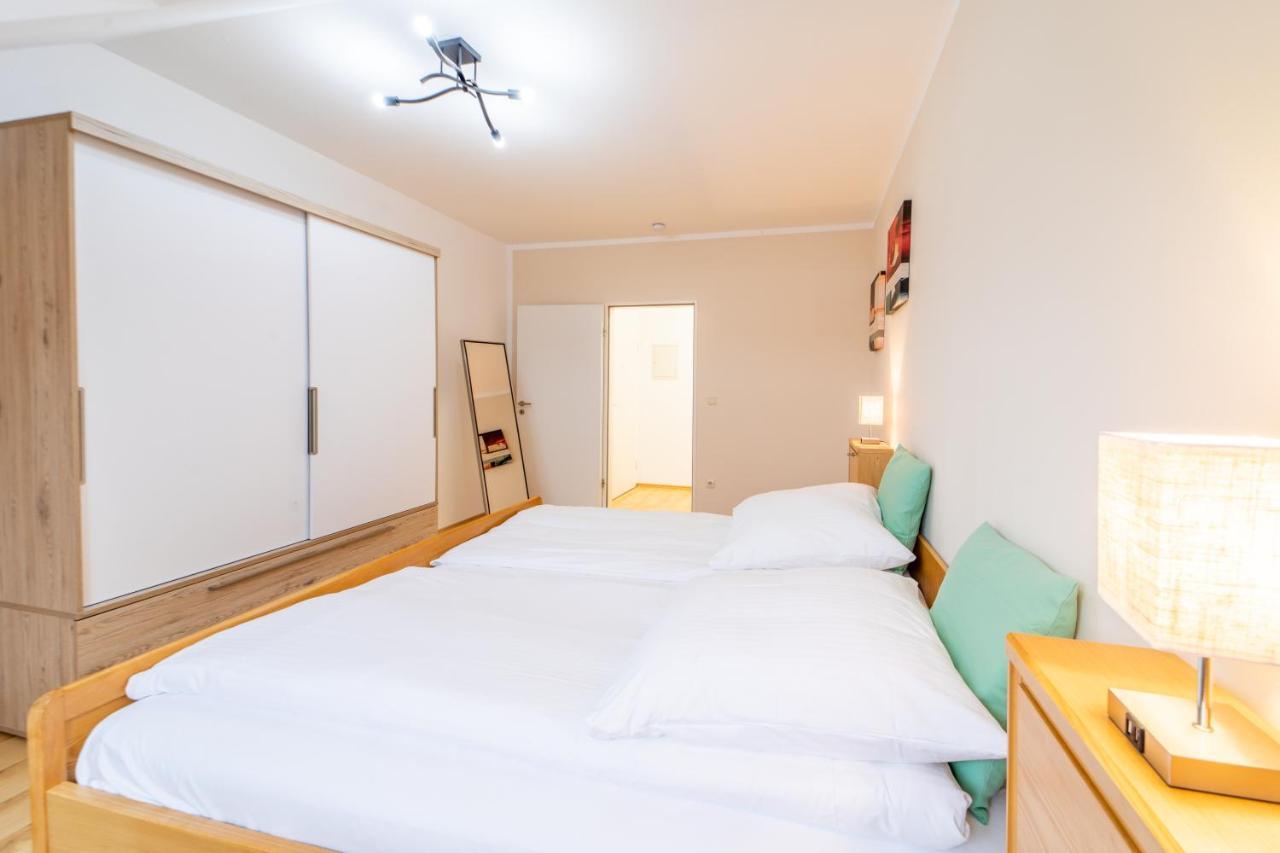 Moderne Dachgeschosswohnung - Parkplatz - Netflix Coburg Zewnętrze zdjęcie